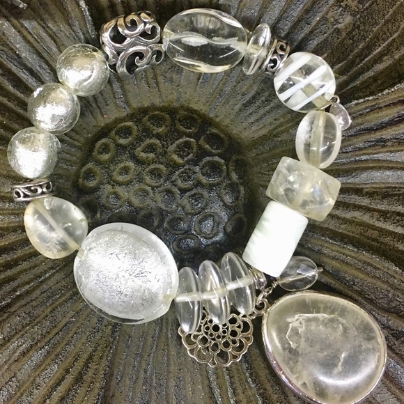 Silpada Jewelry - Silpada Crystal Stretch Bracelet - NWOT